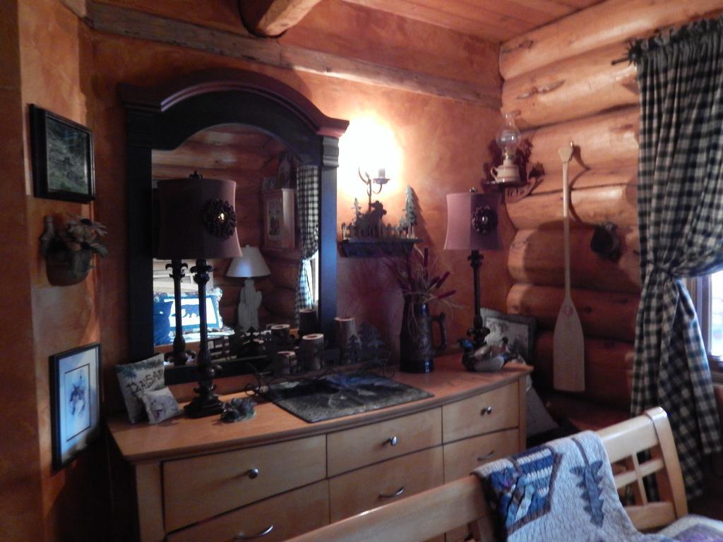 Idle Spurs Log Cabin Bed & Breakfast Black Diamond Exteriör bild