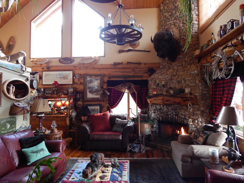 Idle Spurs Log Cabin Bed & Breakfast Black Diamond Exteriör bild