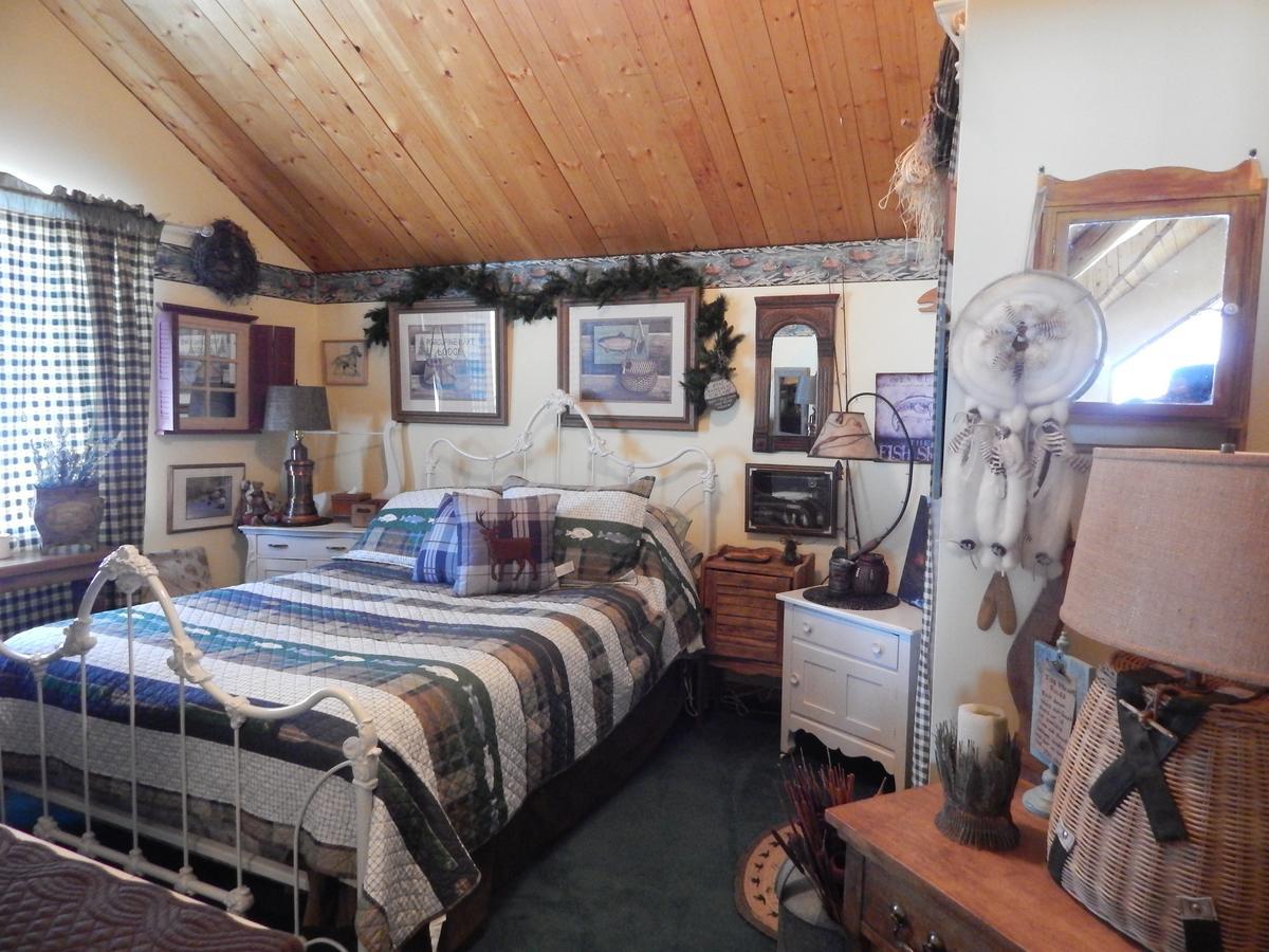 Idle Spurs Log Cabin Bed & Breakfast Black Diamond Exteriör bild